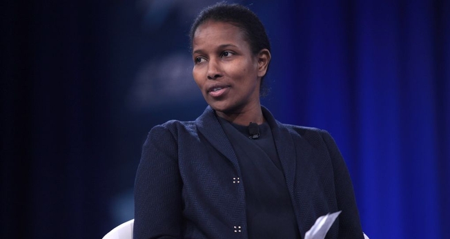 Ayaan Hirsi Ali, intelectual ativista, escritora e defensora da liberdade individual. (Foto: Wikimedia Commons)