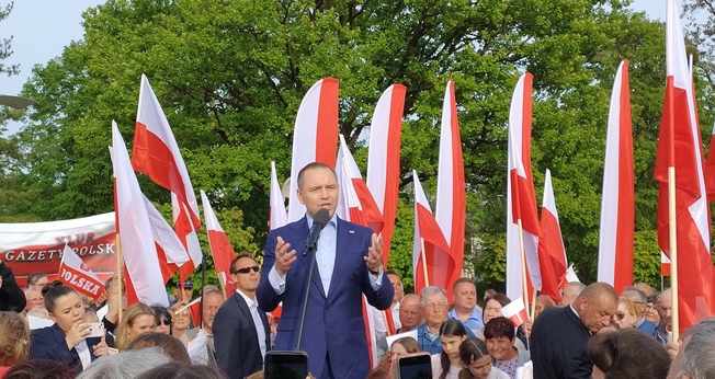 Karol Nawrocki vence as eleições presidenciais na Polônia. (Foto: Patryk Duszkiewicz/Wikimedia Commons)