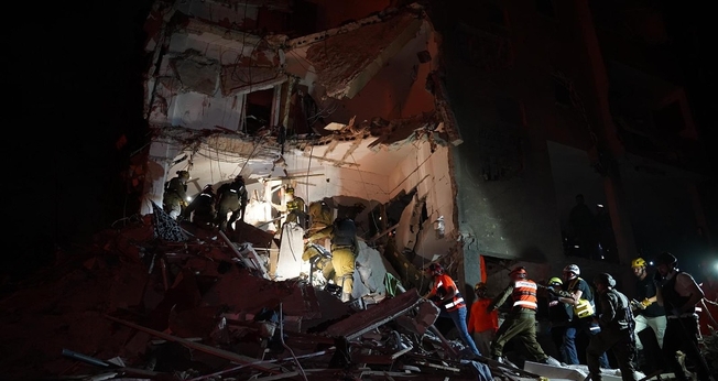 Após os ataques do Irã, soldados do comando da Frente Interna resgatam e ajudam civis. (Foto: IDF)