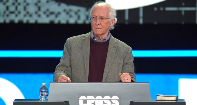 John Piper. (Foto: Reprodução/YouTube/CROSS CON)
