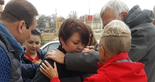 Cristãos saem às ruas de Tiraspol para evangelizar. (Foto: Yuriy Semenyuk / Facebook)
