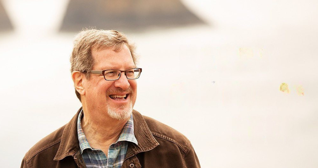 Lee Strobel investiga se milagres acontecem em novo documentário “The Case for Miracles”. (Foto: Instagram/caseformiraclesmovie)