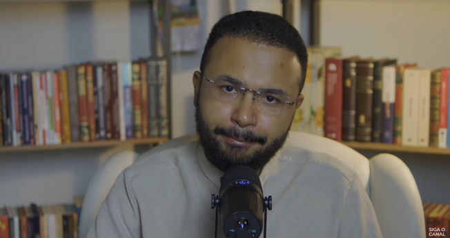 Caio Modesto. (Foto: Reprodução/YouTube/Caio Modesto)