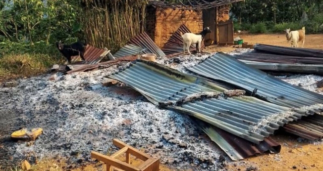 A comunidade cristã após o ataque. (Foto: Reprodução/ICC)