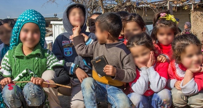 Crianças refugiadas estão conhecendo a esperança de Jesus. (Foto: Reprodução/Facebook/SAT-7)