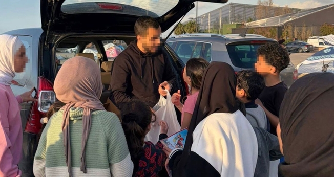 A Samaritan’s Purse tem levado alimento, itens básicos e esperança às famílias. (Foto: Reprodução/Samaritan's Purse)