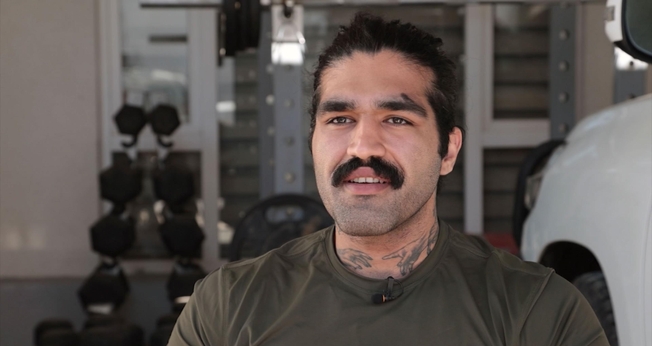 Ali Rezaei Majd, cristão iraniano que denunciou a repressão do regime após testemunhar a morte de amigos durante protestos no país. (Foto: CBN News)