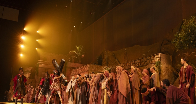 Cena do Auto de Páscoa 2026, na Igreja da Cidade, em São José dos Campos (SP). (Foto: Divulgação/House de comunicação)