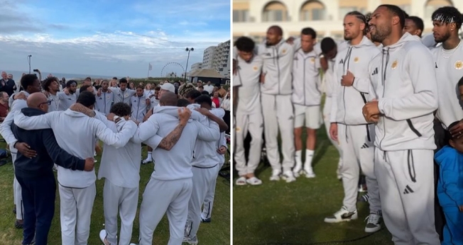 Os jogadores adorando a Deus. (Foto: Reprodução/Instagram/Presence Revival)