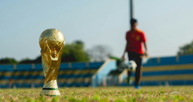 A missão Portas Abertas convocou os cristãos a orar pelas nações perseguidas durante a Copa do Mundo. (Foto: Unsplash/Fauzan Saari)