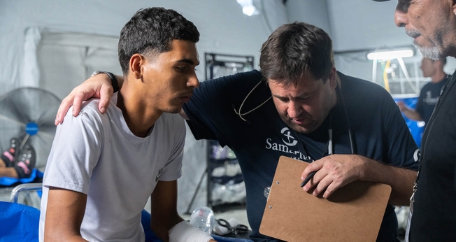 O hospital de campanha da Samaritan’s Purse funciona 24 horas. (Foto: Samaritan’s Purse).