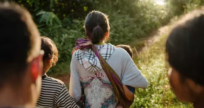 Mesmo sob pressão, os cristãos permanecem fiéis a Deus na floresta. (Foto: Ilustração/Portas Abertas)
