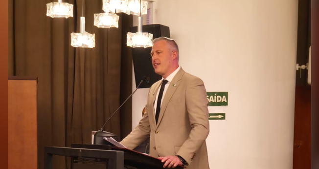 Major Rafael Rozenszajn durante homenagem na Câmara Municipal de São Paulo. (Foto: Divulgação)