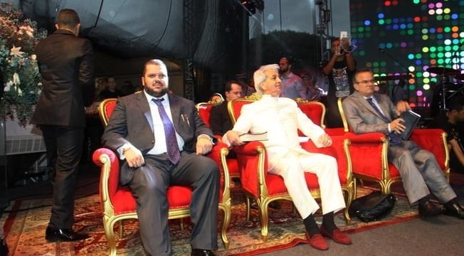 7º Congresso Fogo de Avivamento para o Brasil, com Benny Hinn 7º Congresso Fogo de Avivamento para o Brasil, com Benny Hinn