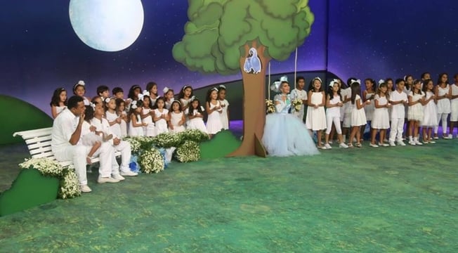 Aline Barros _ DVD Tim Tim por Tim Tim Aline Barros _ DVD Tim Tim por Tim Tim