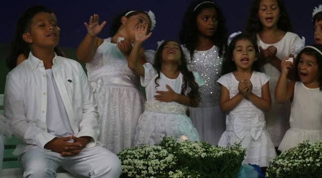 Aline Barros _ DVD Tim Tim por Tim Tim Aline Barros _ DVD Tim Tim por Tim Tim