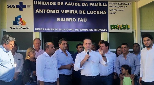 Roberto de Lucena ministra na Igreja Batista de Campinas e comemora homenagem ao pai Roberto de Lucena ministra na Igreja Batista de Campinas e comemora homenagem ao pai