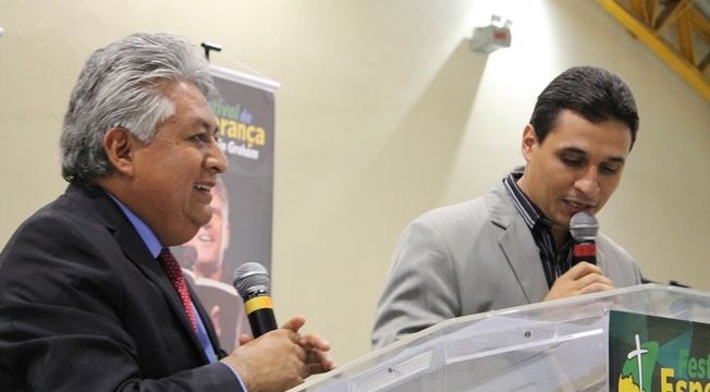 Encontro de Pastores e Líderes - Festival de Esperança em Fortaleza (CE) Encontro de Pastores e Líderes - Festival de Esperança em Fortaleza (CE)