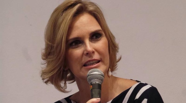 Leonora Ciribelli: "Na vida a dois, não tem como achar 'a outra metade" Leonora Ciribelli: "Na vida a dois, não tem como achar 'a outra metade"
