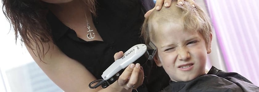Criança participa da Campanha contra o câncer infantil