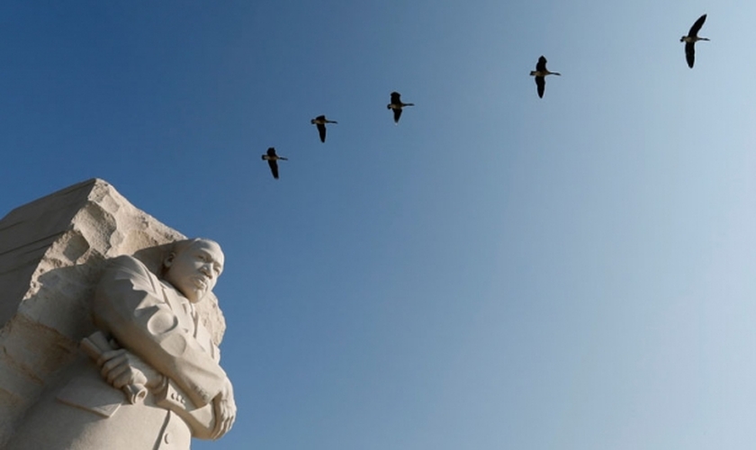 Estátua de gesso, em homenagem a Martin Luther King Jr.