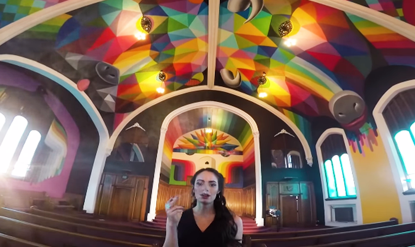 O grupo se baseou nos modelos do cristianismo para criar sua própria crença. (Foto: Reprodução/YouTube)