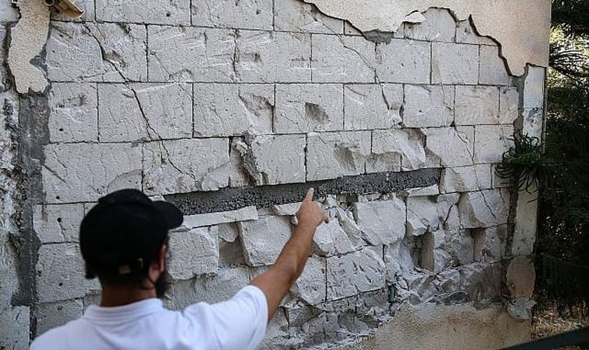 Danos causados ​​a casas na cidade de Tiberíades, no norte de Israel, depois que terremotos sacudiram a região em 9 de julho de 2018. (Foto: David Cohen/Flash90)