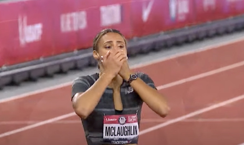 Sydney McLaughlin depois de correr 51,90 nos 400 metros femininos, em 28 de junho de 2021. (Foto: YouTube/NBC Sports)