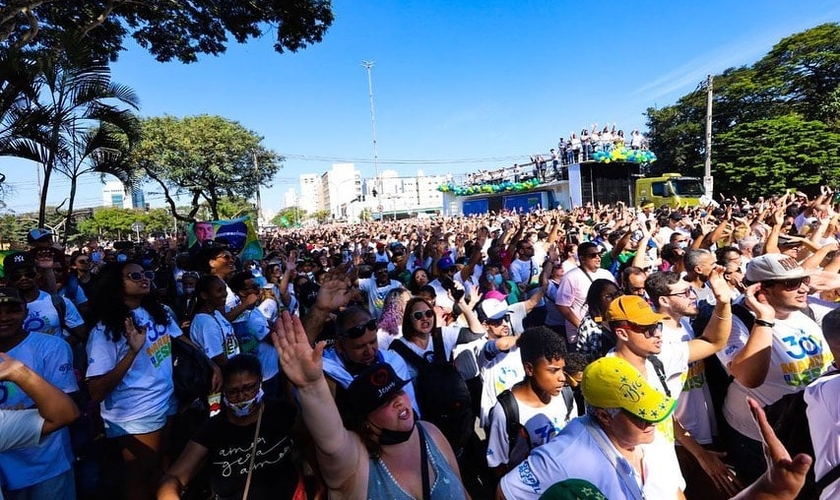 Fiéis participam da Marcha para Jesus em São Paulo. (Foto: Marcha Para Jesus)