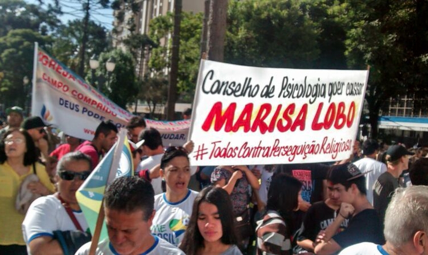 Cristãos prestam solidariedade a Marisa Lobo: "#TodosContraPerseguiçãoReligiosa"
