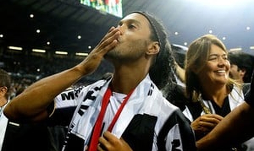 Ronaldinho levou o Atlético-MG ao título mais importante da história: a Libertadores
