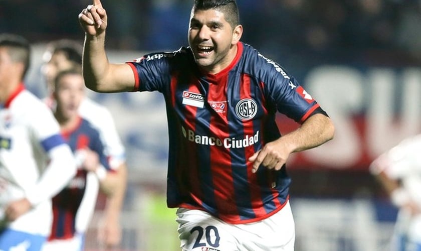 Ortigoza celebra gol do título do San Lorenzo na Libertadores de 2014