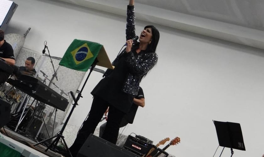 Fernanda Brum fala sobre gravação de novo CD ao vivo: "O fluir de Deus aconteceu de maneira natural"