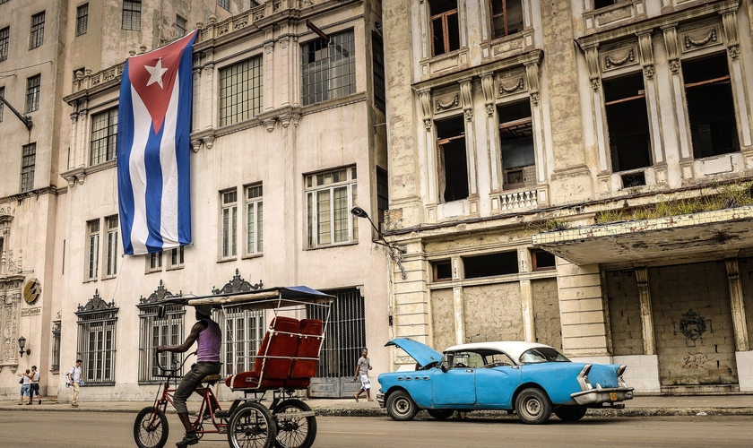 Mesmo sob o regime comunista de seu governo, Cuba se abre para o cristianismo. (Foto: NBC)