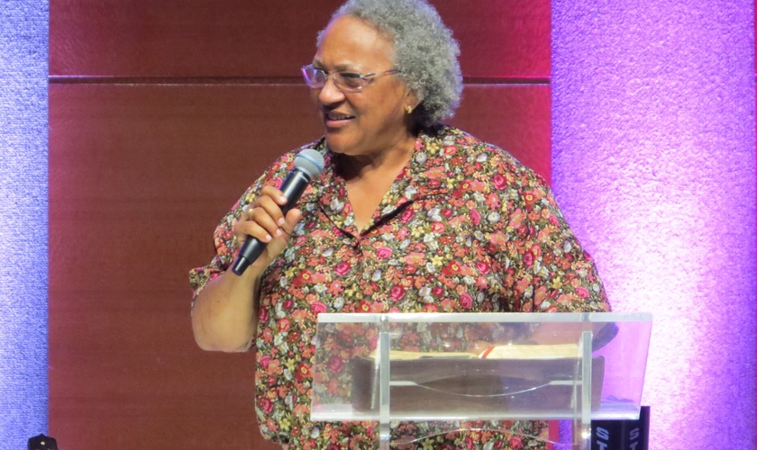 Edméia Willians