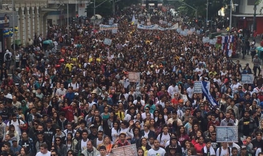 Imagem da Marcha Para Jesus em Curitiba