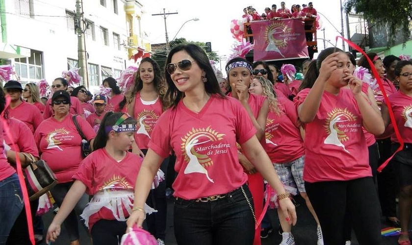 Associação participa da Marcha para Jesus 2014, em Campinas (SP).