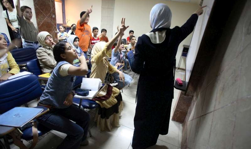 Não apenas pessoas de outras religiões, mas até mesmo muçulmanos estão sob risco em Nínive. (Foto: Reprodução/UNHCR)