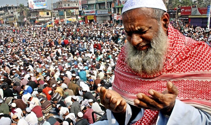 A segunda maior congregação muçulmana em Bishwa Ijtema, Bangladesh. (Foto: Reprodução/ Sial News)