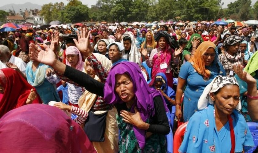 Minoria religiosa no país, cristãos constituem apenas 2% dos 28 milhões de habitantes do Nepal. (Foto: Reuters)