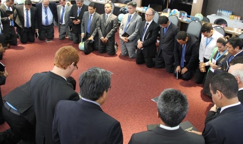 Líderes de oito países sul-americanos pararam dias para orar sobre estratégias para que a Igreja se torne mais relevante. (Foto: ASN).