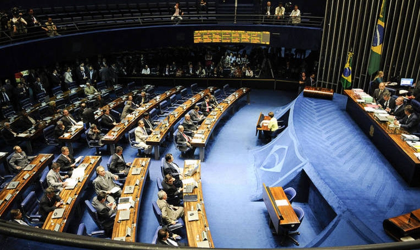 Senado durante sessão plenária, dirigida pelo presidente da Casa, Renan Calheiros. (Foto: Exame)