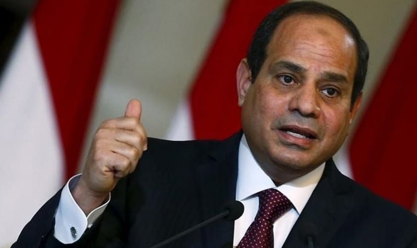 O presidente do Egito, Abdul Fatah Khalil Al-Sisi condenou os ataques e afirmou que os criminosos serão punidos pela justiça. (Foto: Reuters)