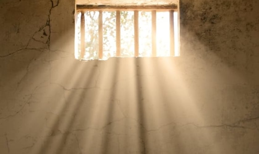 A situação mudou depois que Jesus apareceu em sonho ao carcereiro. (Foto: iStock)
