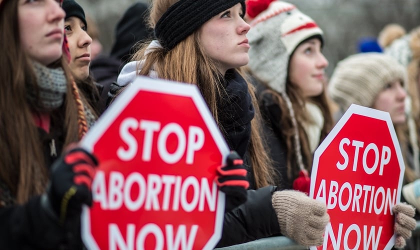 Mulheres protestam contra o aborto nos EUA. (Foto: WordPress)
