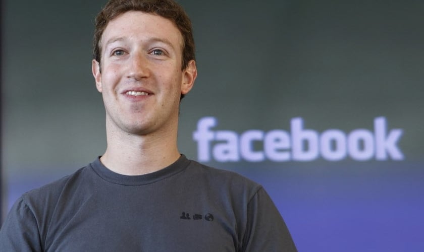 Mark Zuckerberg diz que igreja de Rick Warren é um modelo para o Facebook. (Foto: Reprodução)