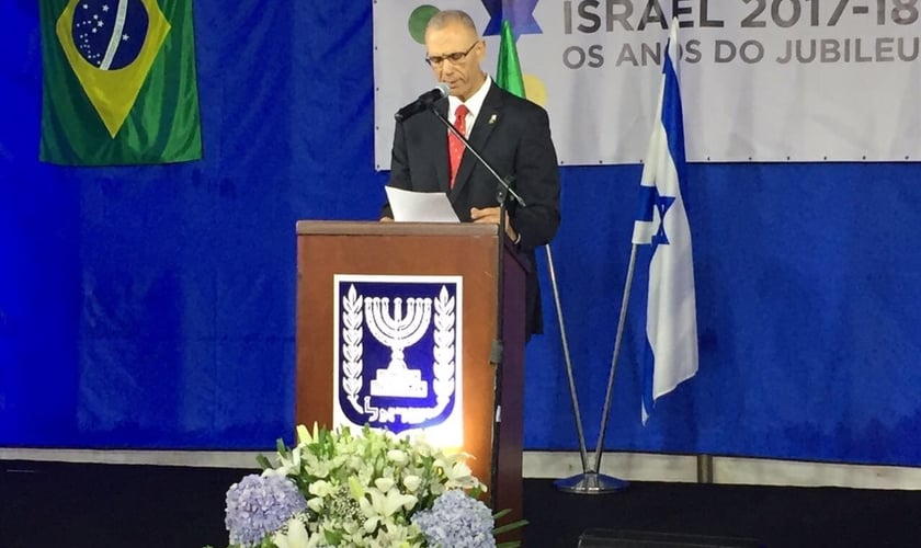 Embaixador israelense Yossi Shelley no 69º aniversário do Estado de Israel. (Foto: Guiame/Marcos Correa)
