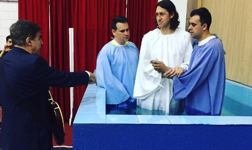 Cássio foi batizado na Igreja Voz Da Verdade em Alphaville, em São Paulo. (Foto: Reprodução/Instagram)