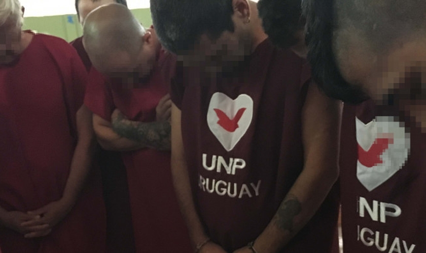 Um presídio no Uruguai foi palco do batismo de 48 detentos. (Foto: Universal nos Presídios)