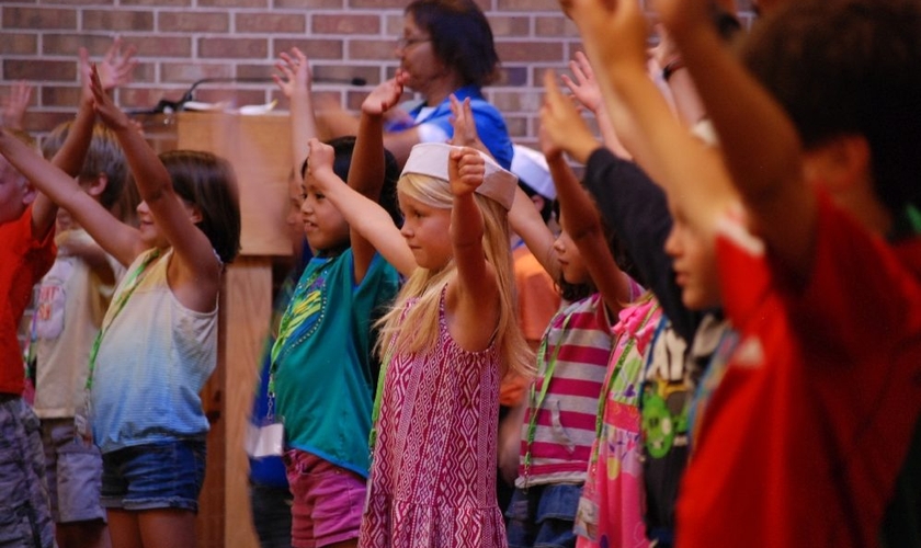 A Escola Bíblica de Férias é uma prática de diversas igrejas evangélicas em todo o mundo. (Foto: The Independent)